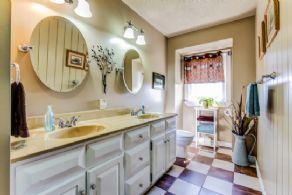 Willoughby Farm, Caledon, Ontario - Country homes for sale and luxury real estate including horse farms and property in the Caledon and King City areas near Toronto