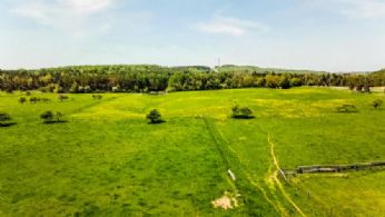 Willoughby Farm, Caledon, Ontario - Country homes for sale and luxury real estate including horse farms and property in the Caledon and King City areas near Toronto