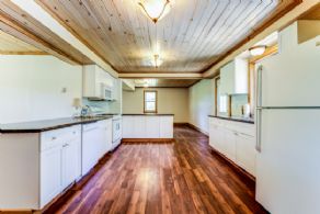 48 Acres, Caledon, Ontario - Country homes for sale and luxury real estate including horse farms and property in the Caledon and King City areas near Toronto