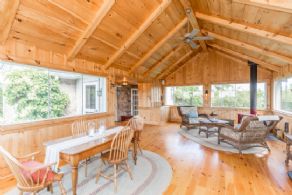 Muskoka Room - Country homes for sale and luxury real estate including horse farms and property in the Caledon and King City areas near Toronto
