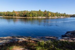 View - Country homes for sale and luxury real estate including horse farms and property in the Caledon and King City areas near Toronto