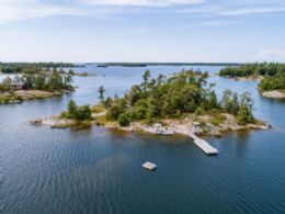 Charming Cottage, Sans Souci, Georgian Bay, Ontario - Country homes for sale and luxury real estate including horse farms and property in the Caledon and King City areas near Toronto