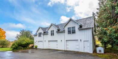 Coach House - Country homes for sale and luxury real estate including horse farms and property in the Caledon and King City areas near Toronto
