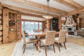 Kitchen Eating Area - Country homes for sale and luxury real estate including horse farms and property in the Caledon and King City areas near Toronto