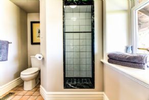 Guest Bath - Country homes for sale and luxury real estate including horse farms and property in the Caledon and King City areas near Toronto