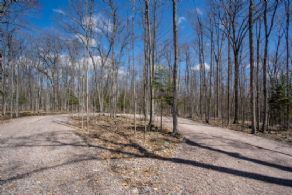 Carling Cove Estates $135,000 - $750,000, Carling Bay, Carling, Ontario - Country homes for sale and luxury real estate including horse farms and property in the Caledon and King City areas near Toronto