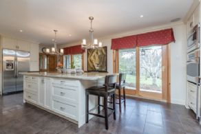 Kitchen - Country homes for sale and luxury real estate including horse farms and property in the Caledon and King City areas near Toronto