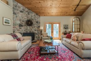 Living Room - Country homes for sale and luxury real estate including horse farms and property in the Caledon and King City areas near Toronto