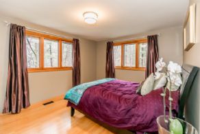 Midhurst Home, Ontario - Country homes for sale and luxury real estate including horse farms and property in the Caledon and King City areas near Toronto