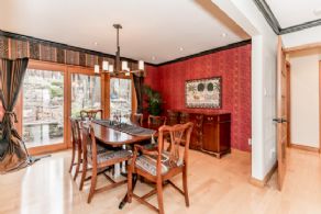 Midhurst Home, Ontario - Country homes for sale and luxury real estate including horse farms and property in the Caledon and King City areas near Toronto