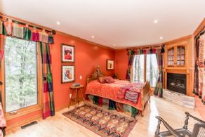 Midhurst Home, Ontario - Country homes for sale and luxury real estate including horse farms and property in the Caledon and King City areas near Toronto