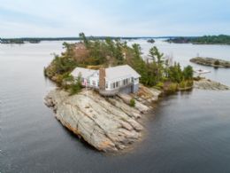 Talbot Islands, Cognashene - Country Homes for sale and Luxury Real Estate in Caledon and King City including Horse Farms and Property for sale near Toronto