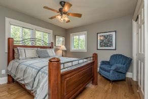Bungalow, 8th Concession, King, Ontario - Country homes for sale and luxury real estate including horse farms and property in the Caledon and King City areas near Toronto