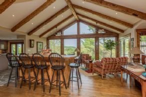 Bungalow, 8th Concession, King, Ontario - Country homes for sale and luxury real estate including horse farms and property in the Caledon and King City areas near Toronto