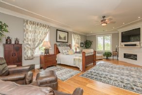 Bungalow, 8th Concession, King, Ontario - Country homes for sale and luxury real estate including horse farms and property in the Caledon and King City areas near Toronto