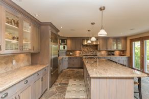 Bungalow, 8th Concession, King, Ontario - Country homes for sale and luxury real estate including horse farms and property in the Caledon and King City areas near Toronto