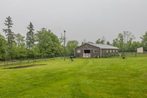 Century Home, Cookstown, Ontario - Country homes for sale and luxury real estate including horse farms and property in the Caledon and King City areas near Toronto