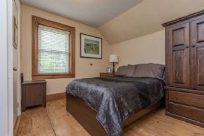 Century Home, Cookstown, Ontario - Country homes for sale and luxury real estate including horse farms and property in the Caledon and King City areas near Toronto