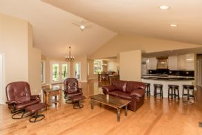 Combined Kitchen and Living Room - Country homes for sale and luxury real estate including horse farms and property in the Caledon and King City areas near Toronto