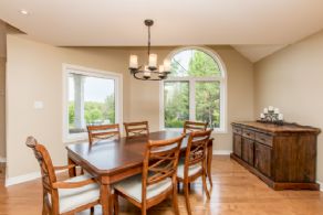 Dining Room - Country homes for sale and luxury real estate including horse farms and property in the Caledon and King City areas near Toronto