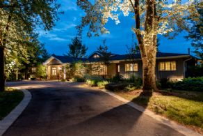 Bungalow, 8th Concession, King - Country Homes for sale and Luxury Real Estate in Caledon and King City including Horse Farms and Property for sale near Toronto