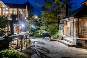 Gazebo, bar & gardens - Country homes for sale and luxury real estate including horse farms and property in the Caledon and King City areas near Toronto