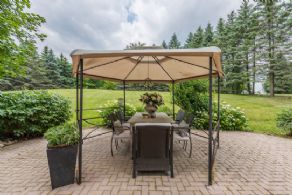 Laskay Executive, King, Ontario - Country homes for sale and luxury real estate including horse farms and property in the Caledon and King City areas near Toronto