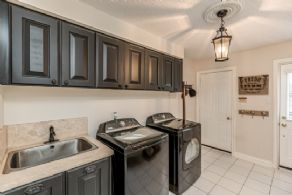 Laskay Executive, King, Ontario - Country homes for sale and luxury real estate including horse farms and property in the Caledon and King City areas near Toronto
