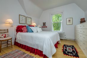 Wood Crown Farm, Mono, Ontario - Country homes for sale and luxury real estate including horse farms and property in the Caledon and King City areas near Toronto