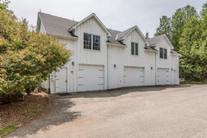 2 bedroom, 2 bathroom Coach House - Country homes for sale and luxury real estate including horse farms and property in the Caledon and King City areas near Toronto