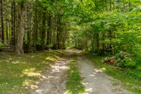 Horseshoe Hill, Caledon, Ontario - Country homes for sale and luxury real estate including horse farms and property in the Caledon and King City areas near Toronto