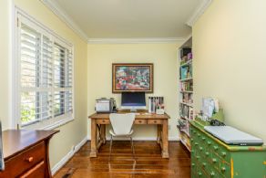Office - Country homes for sale and luxury real estate including horse farms and property in the Caledon and King City areas near Toronto
