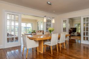 Dining Room - Country homes for sale and luxury real estate including horse farms and property in the Caledon and King City areas near Toronto