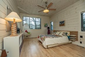 Big Cedar Point, Lake Simcoe, Ontario - Country homes for sale and luxury real estate including horse farms and property in the Caledon and King City areas near Toronto
