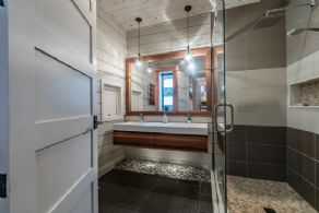 Big Cedar Point, Lake Simcoe, Ontario - Country homes for sale and luxury real estate including horse farms and property in the Caledon and King City areas near Toronto