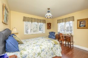 Caledon Country Home, Caledon, Ontario - Country homes for sale and luxury real estate including horse farms and property in the Caledon and King City areas near Toronto