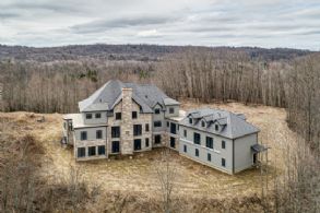 Country homes for sale and luxury real estate including horse farms and property in the Caledon and King City areas near Toronto