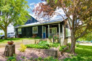 Gate House - Country homes for sale and luxury real estate including horse farms and property in the Caledon and King City areas near Toronto