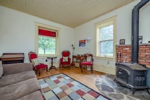 Family Room - Country homes for sale and luxury real estate including horse farms and property in the Caledon and King City areas near Toronto