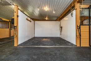 Wash Stall - Country homes for sale and luxury real estate including horse farms and property in the Caledon and King City areas near Toronto
