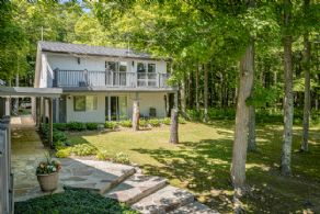 2 bedroom guest house - Country homes for sale and luxury real estate including horse farms and property in the Caledon and King City areas near Toronto