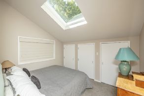 Guest house bedroom - Country homes for sale and luxury real estate including horse farms and property in the Caledon and King City areas near Toronto
