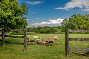 Firepit - Country homes for sale and luxury real estate including horse farms and property in the Caledon and King City areas near Toronto