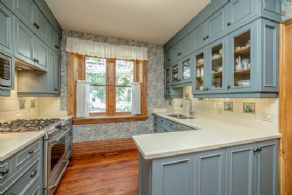 Richmond Hill Estate, Richmond Hill, Ontario - Country homes for sale and luxury real estate including horse farms and property in the Caledon and King City areas near Toronto