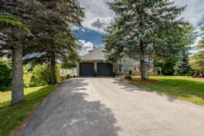 168 Moore Park Drive, Ontario, Canada - Country homes for sale and luxury real estate including horse farms and property in the Caledon and King City areas near Toronto