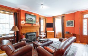 Living Room - Country homes for sale and luxury real estate including horse farms and property in the Caledon and King City areas near Toronto