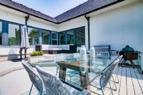 16th Sideroad, King, Ontario - Country homes for sale and luxury real estate including horse farms and property in the Caledon and King City areas near Toronto
