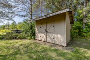 10 Acres, Queensville, Ontario - Country homes for sale and luxury real estate including horse farms and property in the Caledon and King City areas near Toronto