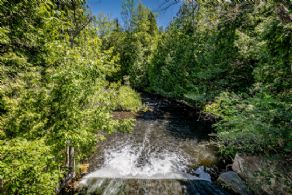 Sheldon Falls - Country homes for sale and luxury real estate including horse farms and property in the Caledon and King City areas near Toronto