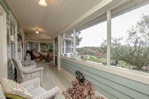 Screened Porch - Country homes for sale and luxury real estate including horse farms and property in the Caledon and King City areas near Toronto